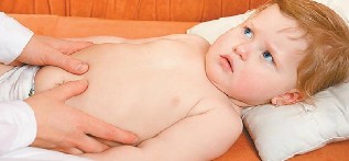 mal di schiena e la parte inferiore dello stomaco nei bambini